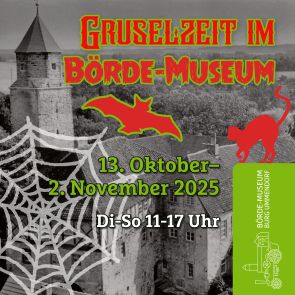 Burg Ummendorf mit Halloweendekoration.